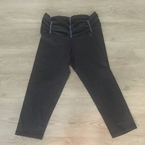 Body Language grey scrunci Capri